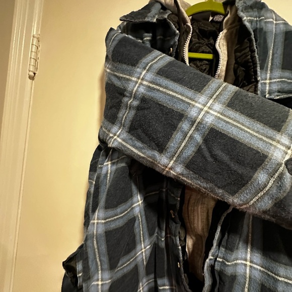 VTG Bugle Boy Dakota Plaid Quilted Lined Flannel Shirt Jacket. Zip Hoodie. Large - Picture 9 of 14